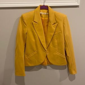 Yellow blazer